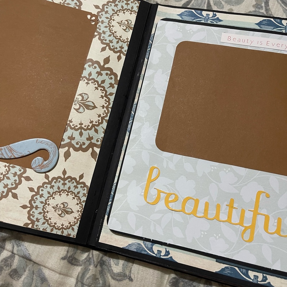 Scrapbook Photo Album - Picture 6 of 8